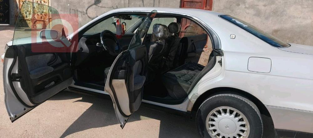 تويوتا كراون